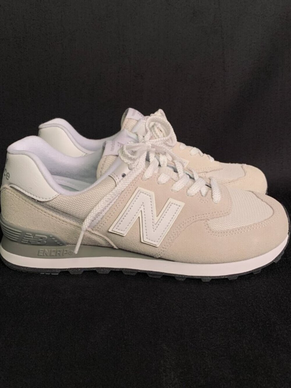 New Balance 574 V3 Core Nimbus Cloud White Women's 9 US NWT - Picture 9 of 13